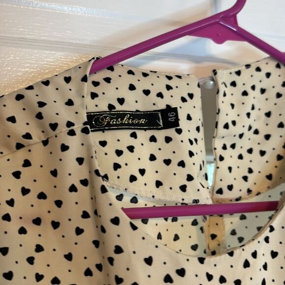 Women’s light cream and black small heart polka dot short sleeve dress size M - Picture 5 of 6
